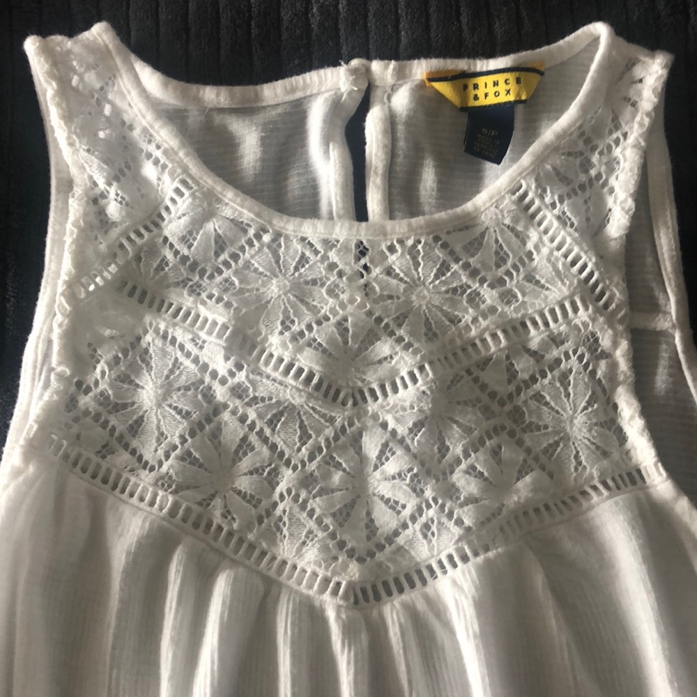 Sleeveless crocheted top